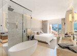 Bahia del Velerin 1-6 - 31 Master bedroom & bathroom